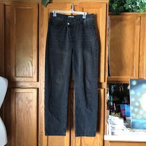 The Kript Black Onyx Gavin Boyfriend Jeans Asymmetrical Button Fly Dark Denim M